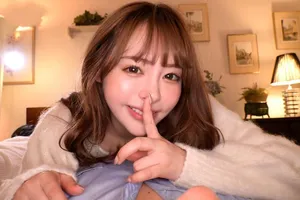Em kế ngại ngùng khi bị anh trai nhìn thấy quay clip thủ dâm