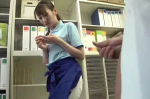 Làm tình cô bé em 2k2 tướng dâm săn chắc